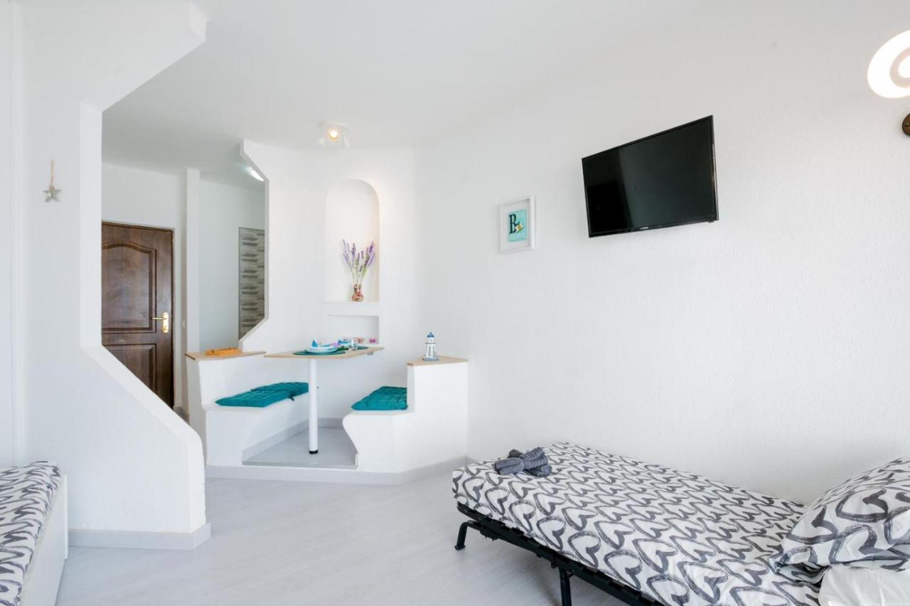 Holiday Studio With Pool Адехе Экстерьер фото